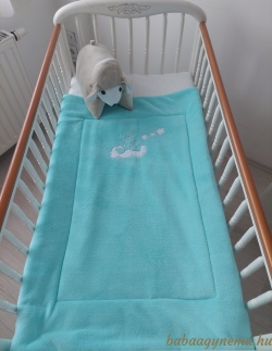 Csillagfüzéres maci menta- Wellsoft kocsitakaró termék főképe